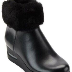 DKNY Black Fur-Trimmed Winter Boots Size 8 BAB8424E